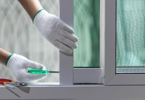Reparación de ventanas en Calafell y puertas correderas